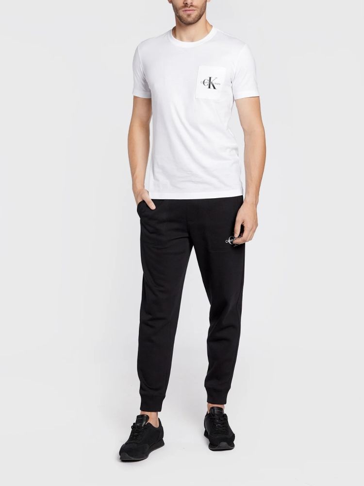 T-SHIRT CALVIN KLEIN MONOGRAM POCKET BRIGHT WHITE CALVIN KLEIN φωτογραφία