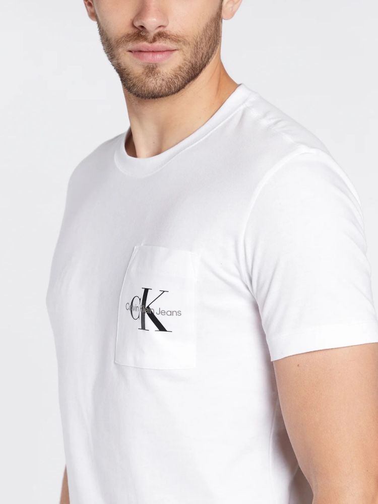 T-SHIRT CALVIN KLEIN MONOGRAM POCKET BRIGHT WHITE CALVIN KLEIN φωτογραφία