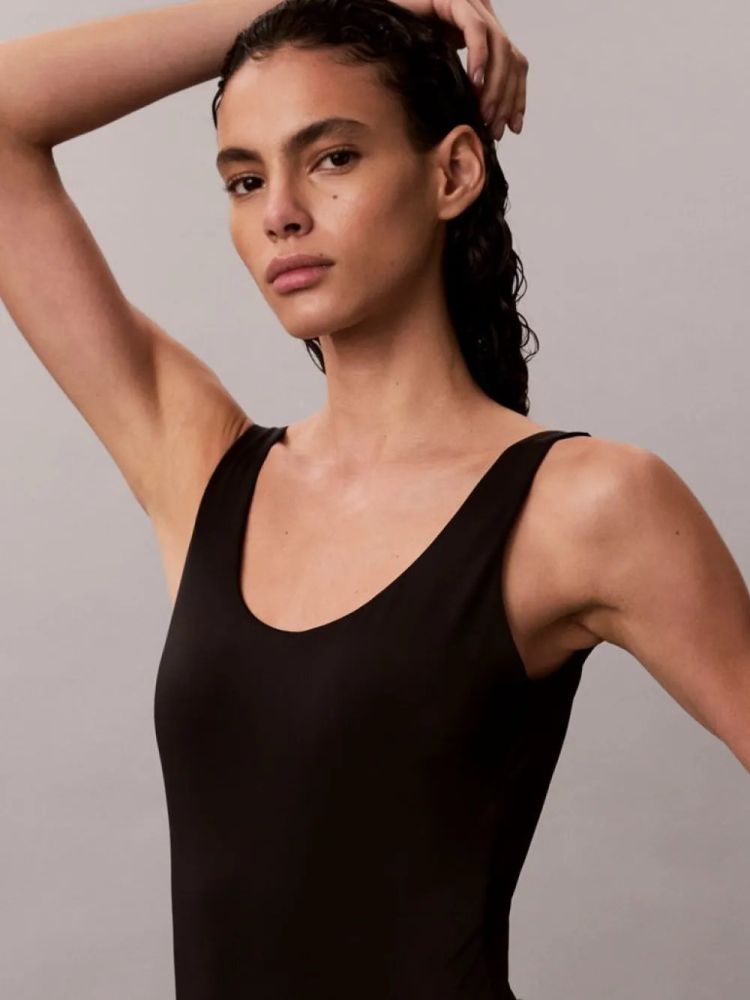 ΟΛΟΣΩΜΟ ΜΑΓΙΟ CALVIN KLEIN SCOOPBACK ONE PIECE BLACK CALVIN KLEIN φωτογραφία
