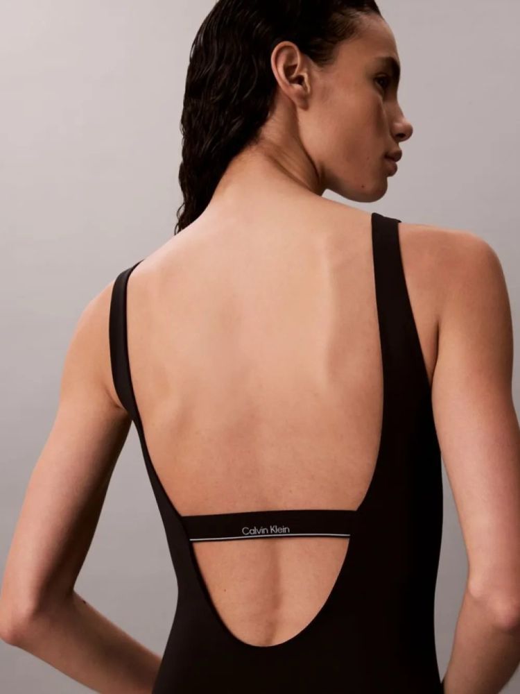 ΟΛΟΣΩΜΟ ΜΑΓΙΟ CALVIN KLEIN SCOOPBACK ONE PIECE BLACK CALVIN KLEIN φωτογραφία